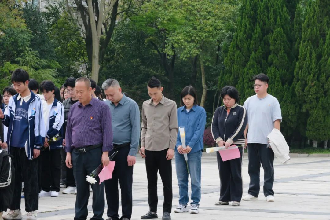 1712112846542305.jpg 640 (2).jpg